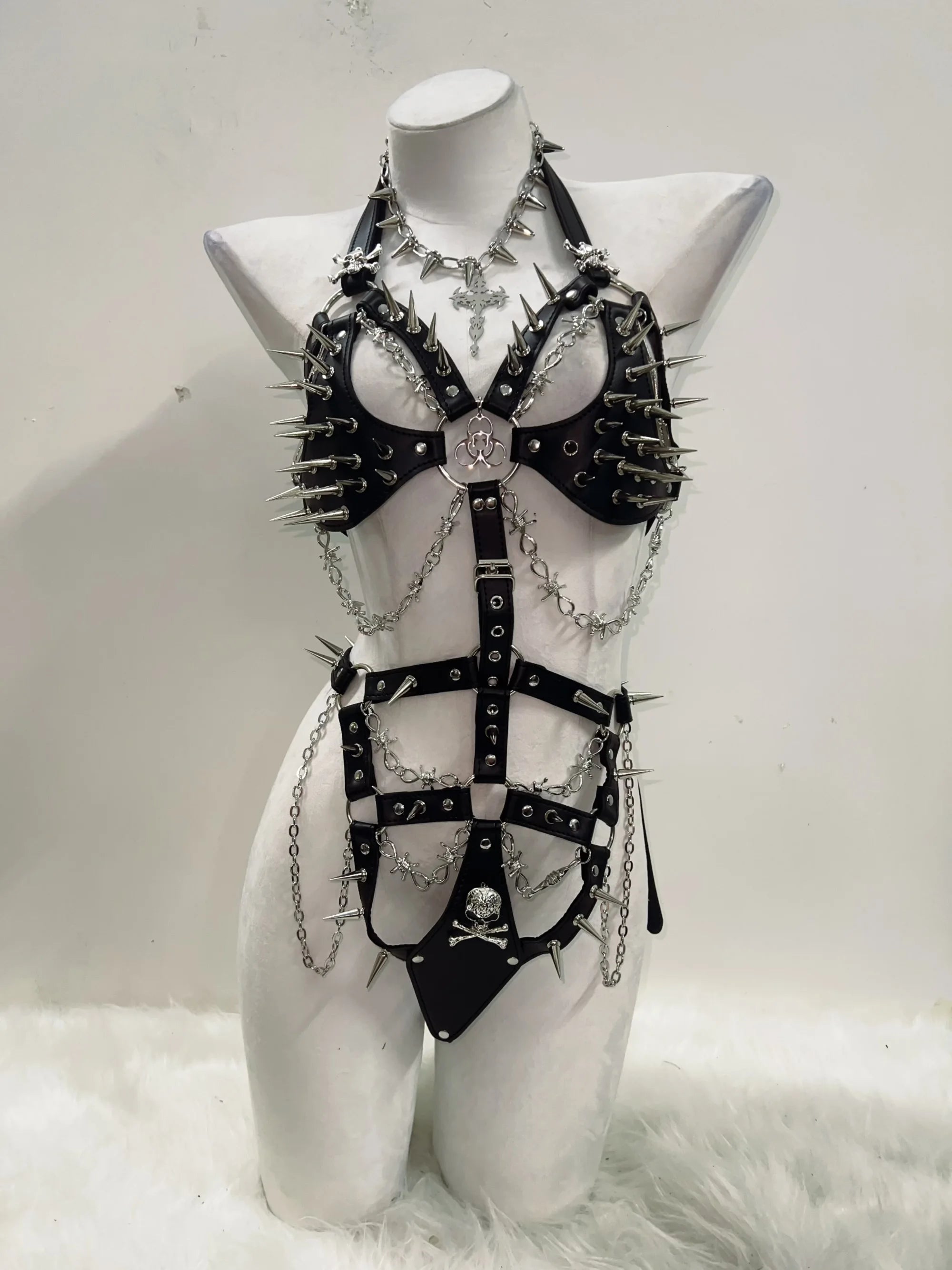 The Bio-Cage Spike Harness