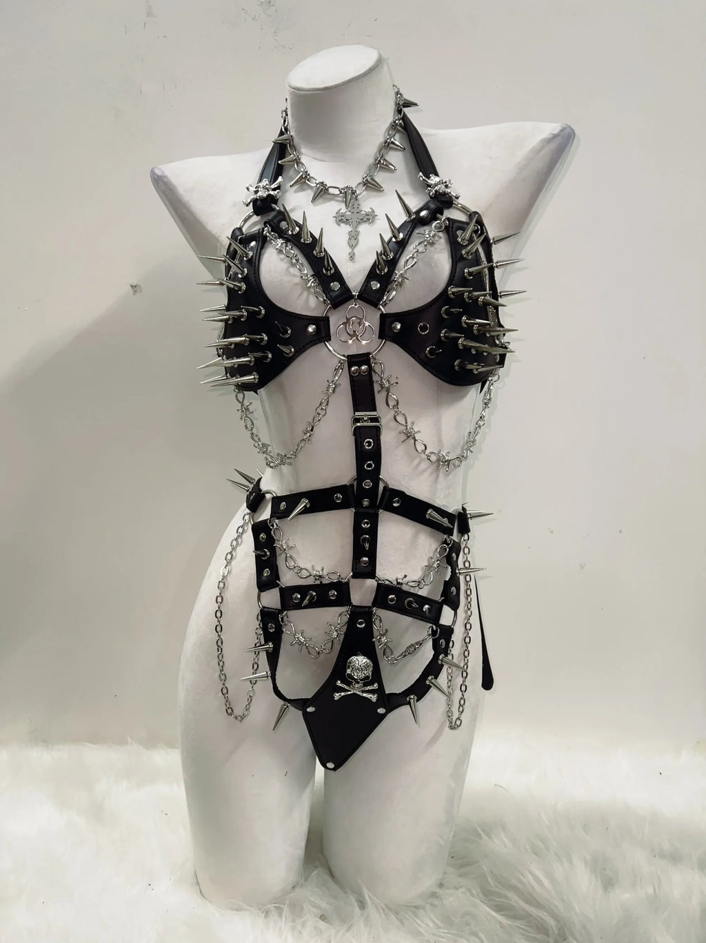 The Bio-Cage Spike Harness